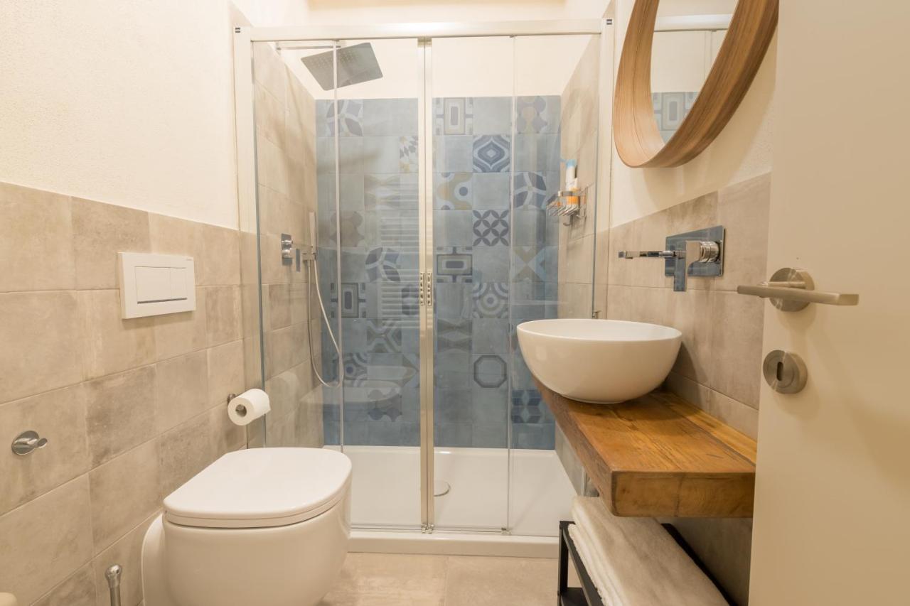 Al Caruggio Guest House เจนัว ภายนอก รูปภาพ